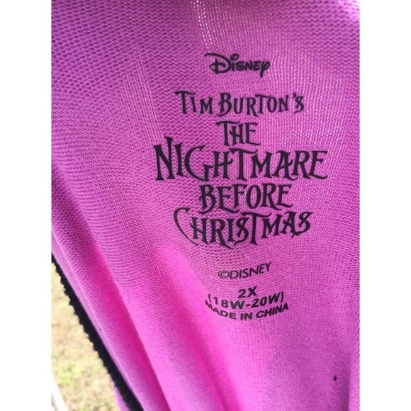 Disney Nightmare Before Christmas 2X NEW womens sleep shirt black fuchsia socks - Picture 8 of 14